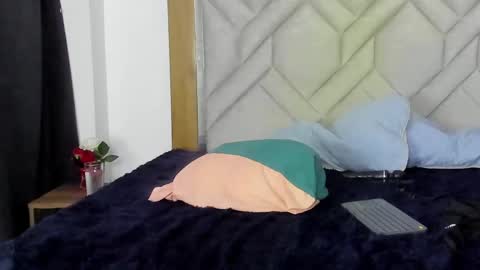 Snapshot of maia_stark_ chatting on 02-15-25, 07:16 Maia Stark online show from 02-15-25, 07:16