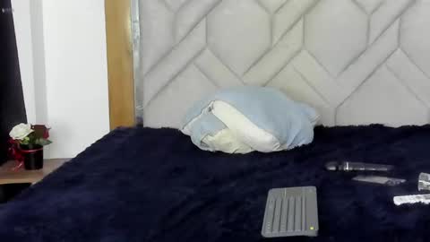 Snapshot of maia_stark_ chatting on 02-25-25, 09:09 Maia Stark online show from 02-25-25, 09:09