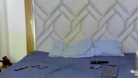 Snapshot of maia_stark_ chatting on 02-28-25, 06:43 Maia Stark online show from 02-28-25, 06:43