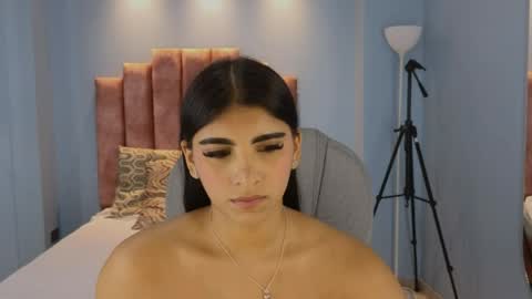 Snapshot of maiaa_ruiz chatting on 05-05-26, 02:30 Maiaa Ruiz online show from 05-05-26, 02:30