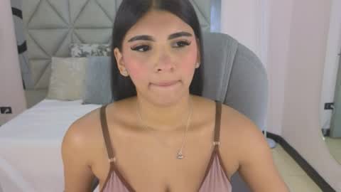 Snapshot of maiaa_ruiz chatting on 05-09-26, 01:27 Maiaa Ruiz online show from 05-09-26, 01:27