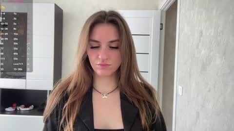 M I A online show from 08-02-26, 08:02
