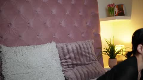  Maia  online show from 02-19-26, 09:44