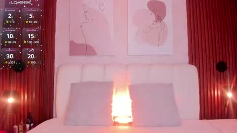 Snapshot of maiasweet_ chatting on 06-12-26, 10:19 MAIA online show from 06-12-26, 10:19