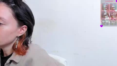 Snapshot of maibys_cute chatting on 02-23-26, 03:59 maibys online show from 02-23-26, 03:59