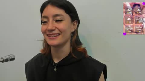 Snapshot of maibys_cute chatting on 03-01-26, 03:52 maibys online show from 03-01-26, 03:52