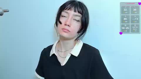 Snapshot of maibys_cute chatting on 03-20-26, 04:28 maibys online show from 03-20-26, 04:28