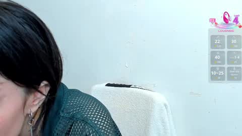 Snapshot of maibys_cute chatting on 04-05-26, 03:36 maibys online show from 04-05-26, 03:36