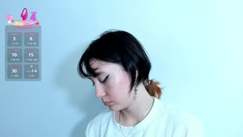 Snapshot of maibys_cute chatting on 04-20-26, 04:26 maibys online show from 04-20-26, 04:26