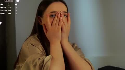 Lucy online show from 02-14-25, 04:37