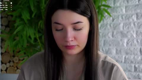 Snapshot of maidabuoy chatting on 03-26-26, 02:39 Lucy online show from 03-26-26, 02:39