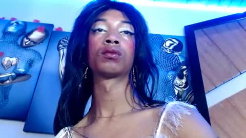 Bella Maidi online show from 03-06-25, 07:54