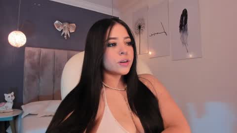 Snapshot of maiiitee_ chatting on 12-15-24, 03:20 Mait online show from 12-15-24, 03:20