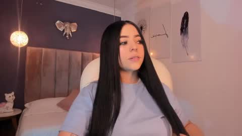Snapshot of maiiitee_ chatting on 01-18-25, 12:47 Mait online show from 01-18-25, 12:47