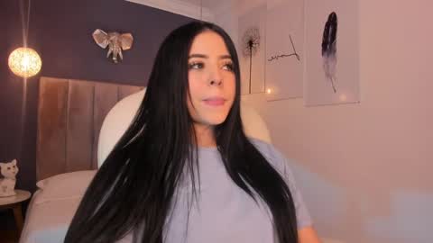 Snapshot of maiiitee_ chatting on 01-18-25, 03:49 Mait online show from 01-18-25, 03:49