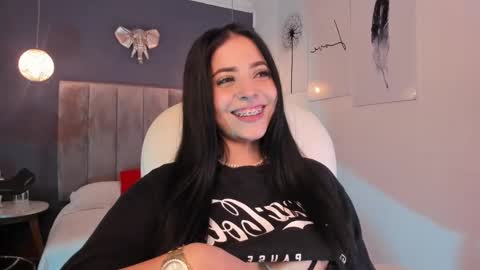 Snapshot of maiiitee_ chatting on 03-02-25, 06:51 Mait online show from 03-02-25, 06:51