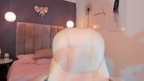 Snapshot of maiiitee_ chatting on 03-07-25, 04:33 Mait online show from 03-07-25, 04:33