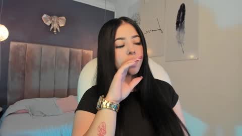 Snapshot of maiiitee_ chatting on 03-09-25, 02:54 Mait online show from 03-09-25, 02:54