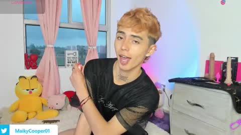 maiky_cooper01 online show from 02-16-26, 09:44