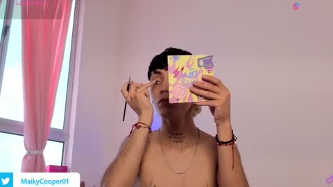 maiky_cooper01 online show from 03-26-26, 02:00