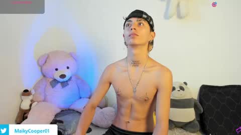 maiky_cooper01 online show from 05-10-26, 03:06