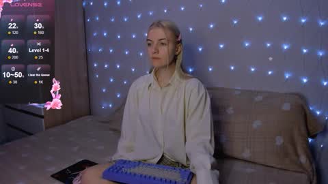 Snapshot of mailin_harrington chatting on 11-02-25, 03:58 Your kitty online show from 11-02-25, 03:58