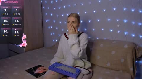 Your kitty online show from 01-12-26, 03:39