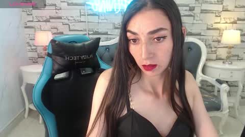 Snapshot of maily_a_ chatting on 09-21-25, 03:08 Maily online show from 09-21-25, 03:08