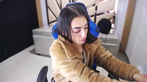 Maily online show from 12-18-25, 02:50