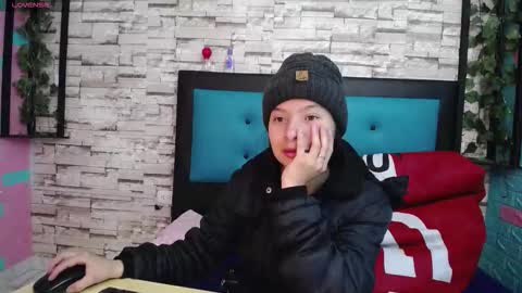  MAILY CAN  online show from 09-09-25, 12:26