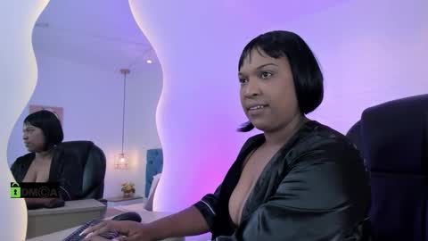 Mailyn  online show from 11-08-25, 05:18