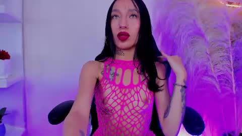 Snapshot of mailynjones_ chatting on 06-10-26, 12:26 Mailyn online show from 06-10-26, 12:26