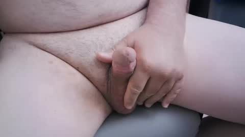 Snapshot of mainttech chatting on 03-23-26, 08:51 Gilly online show from 03-23-26, 08:51