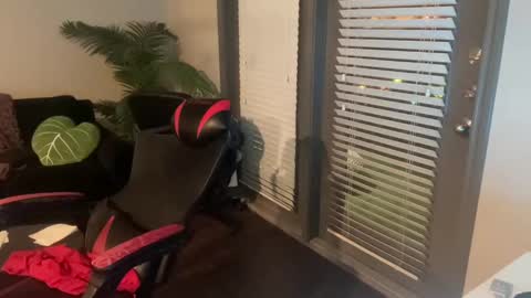 Snapshot of maira83cd chatting on 12-31-24, 05:11 Maira online show from 12-31-24, 05:11