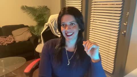 Snapshot of maira83cd chatting on 01-09-25, 11:56 Maira online show from 01-09-25, 11:56