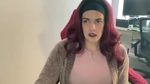 Snapshot of maira83cd chatting on 02-12-26, 05:08 Maira online show from 02-12-26, 05:08