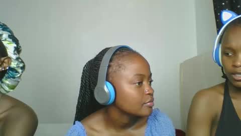 maira luv1 online show from 02-19-26, 09:44