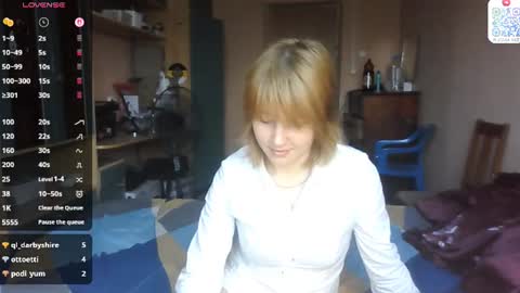 Snapshot of maisawin chatting on 06-30-26, 01:12 Evie online show from 06-30-26, 01:12
