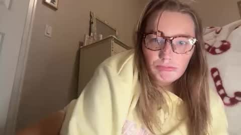 Snapshot of maisystellaxx chatting on 03-15-26, 04:51 maisystellaxx online show from 03-15-26, 04:51