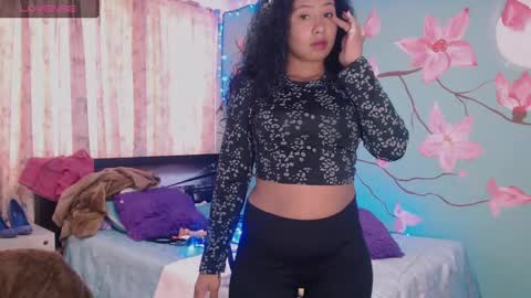 Snapshot of maite_loves chatting on 12-11-24, 06:31 Maite online show from 12-11-24, 06:31