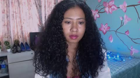 Snapshot of maite_loves chatting on 12-28-24, 12:35 Maite online show from 12-28-24, 12:35