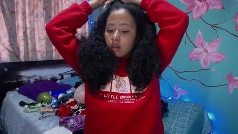 Snapshot of maite_loves chatting on 01-04-25, 12:16 Maite online show from 01-04-25, 12:16