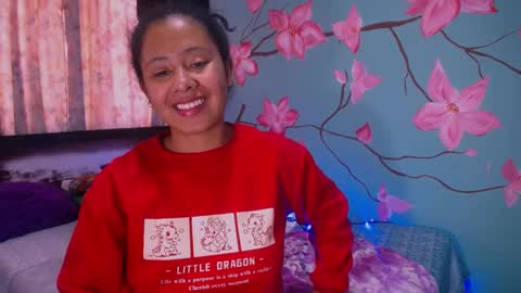 Snapshot of maite_loves chatting on 01-15-25, 05:37 Maite online show from 01-15-25, 05:37