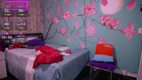 Snapshot of maite_loves chatting on 02-19-25, 01:18 Maite online show from 02-19-25, 01:18