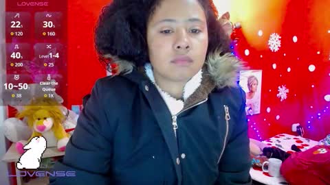 Snapshot of maite_loves chatting on 09-11-25, 11:21 Maite online show from 09-11-25, 11:21