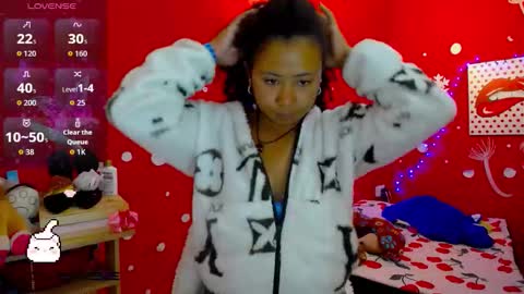 Snapshot of maite_loves chatting on 09-16-25, 11:33 Maite online show from 09-16-25, 11:33