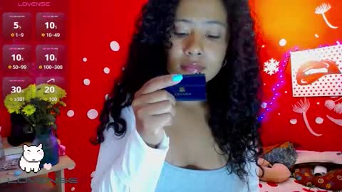 Snapshot of maite_loves chatting on 09-29-25, 11:37 Maite online show from 09-29-25, 11:37