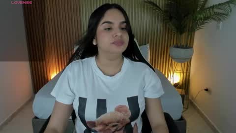 Snapshot of maite_saens_ chatting on 01-08-25, 01:53 maite saens online show from 01-08-25, 01:53