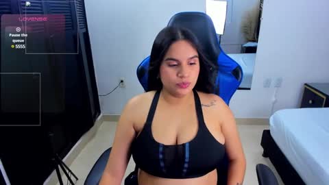 Snapshot of maite_saens_ chatting on 03-12-25, 02:20 maite saens online show from 03-12-25, 02:20