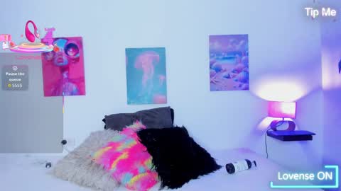 mai  online show from 10-04-25, 07:01